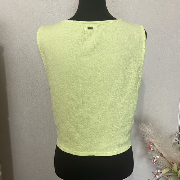 O’NEILL BARKLEY RUNCHED YELLOW CROP TANK TOP - Picture 5 of 6